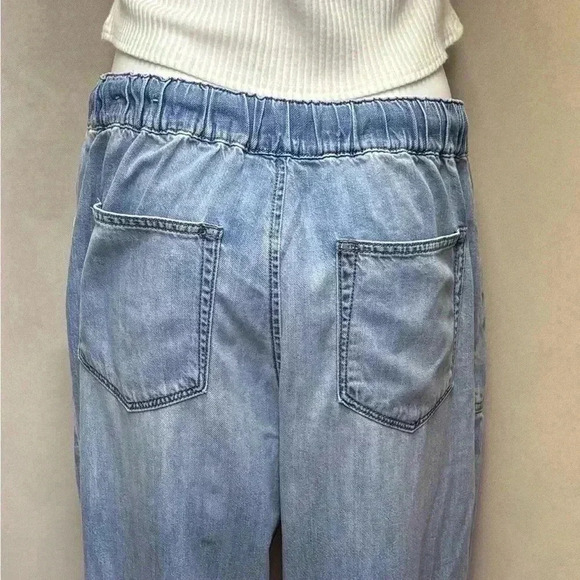 High Rise Denim Jogger by Loft Outlet Size Medium - Picture 8 of 9